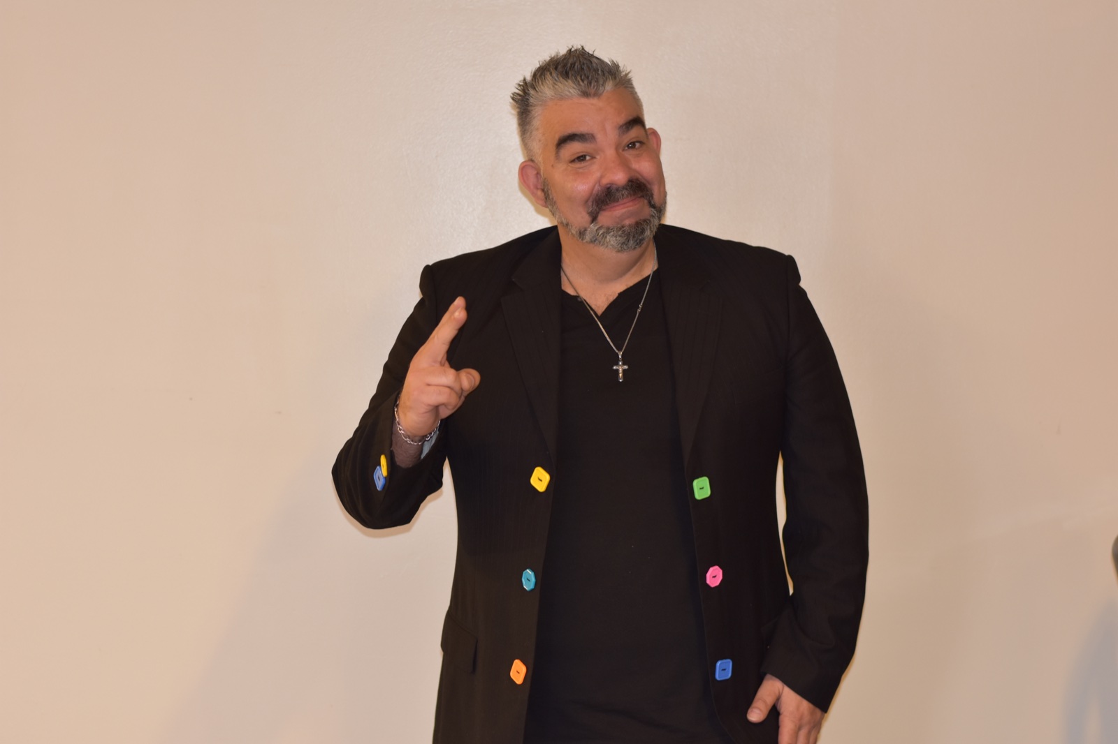 Retrato de Miki Galban como El Titirymúsico más musical